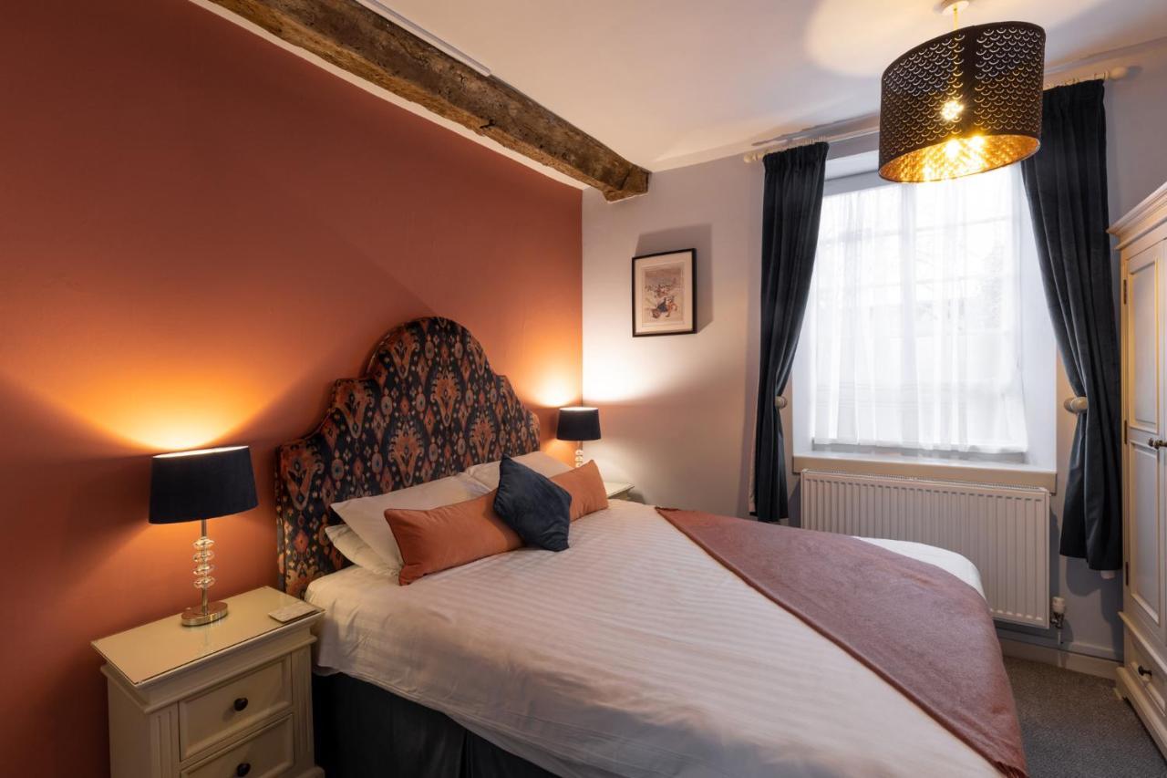 The Old Vicarage Hotel & Restaurant Bridgwater Esterno foto A bedroom at the hotel